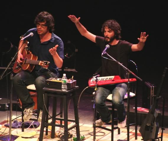 homemade pillow wings - the Conchords do fly... - Page 3 IMG_7130_w.jpg