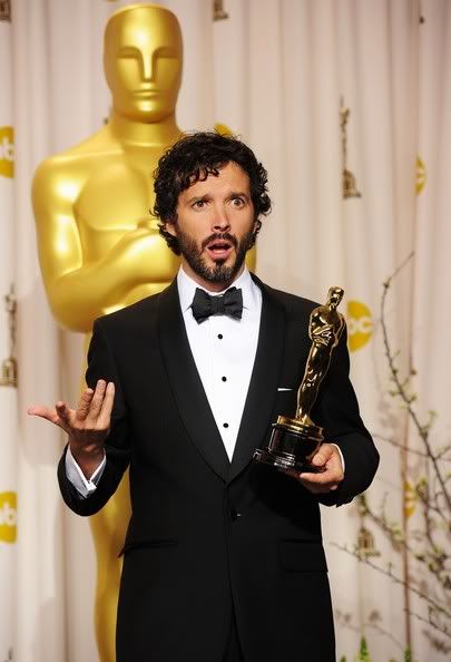 BRET'S AN OSCAR WINNER!!! - Page 5 BretMcKenzie84thAnnualAcademyAwardsPressr2L2immRoDRl.jpg