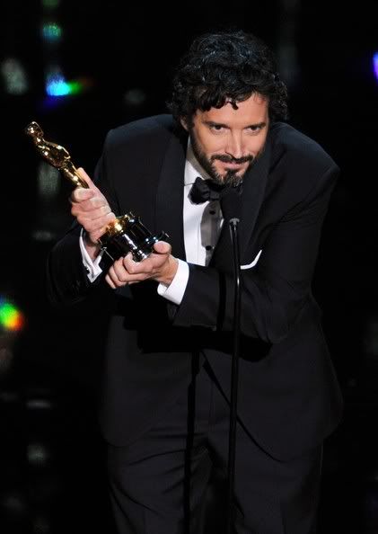 BRET'S AN OSCAR WINNER!!! - Page 5 BretMcKenzie84thAnnualAcademyAwardsShowHvuSpeKAWSdl.jpg