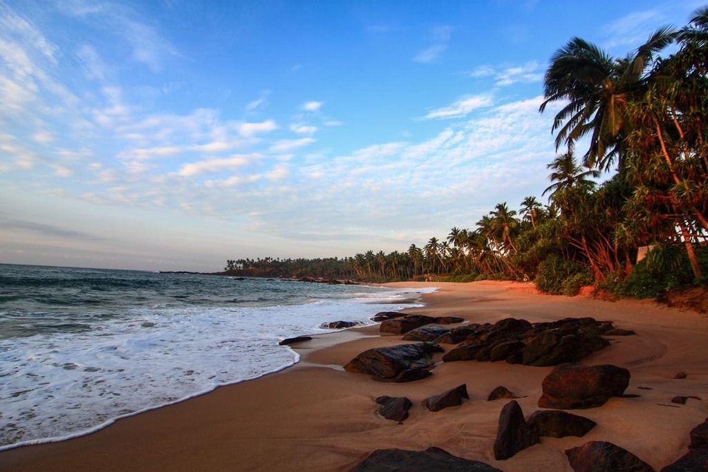 Beach in front of the property Anantara Peace Haven Tangalle Resort - Swimming Pool