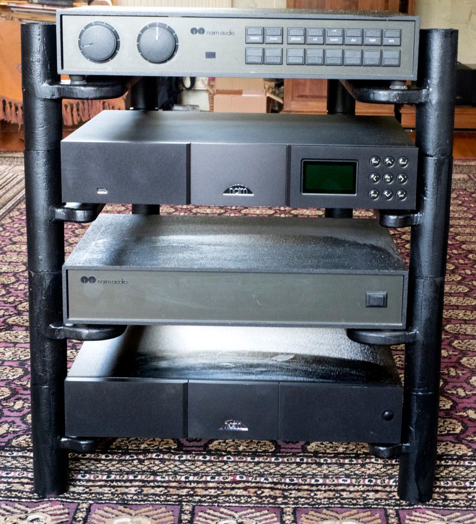 Stands front view